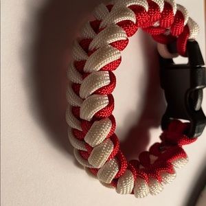 A paracord bracelet